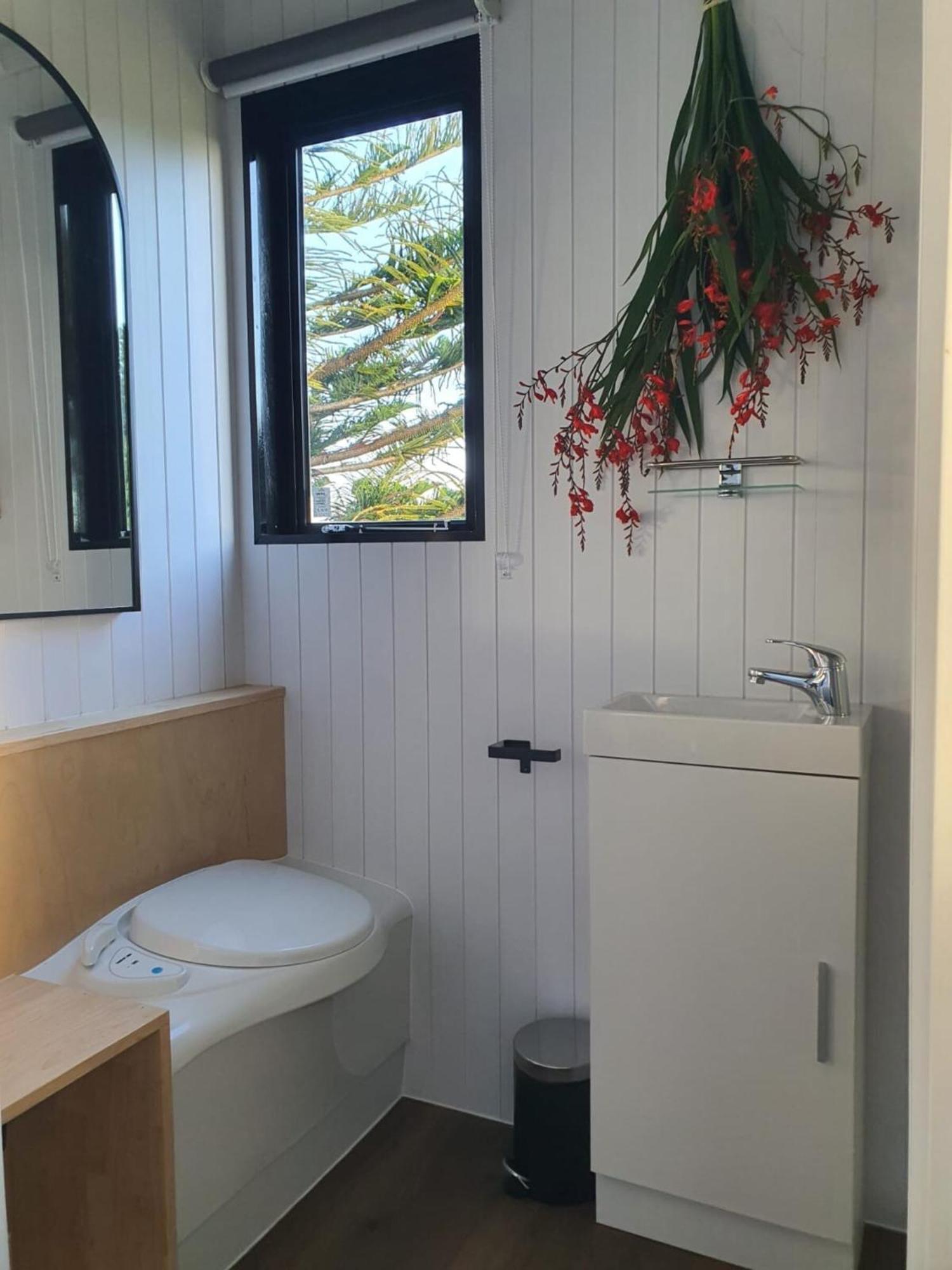 The Kauri Getaway By Tiny Away Villa Waitoki Exterior photo